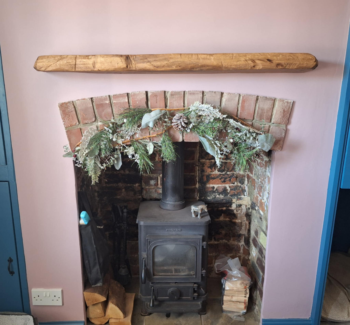 Emberley Rustic Floating Mantelshelf 16 (W) x 5 (D) cm