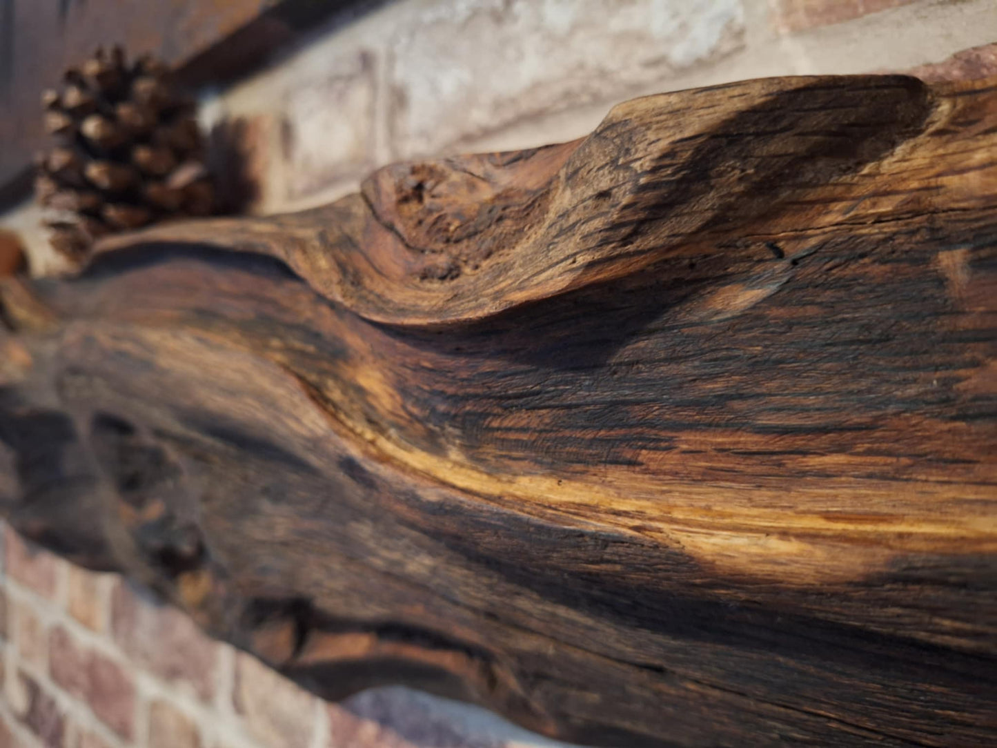 Radagast the Brown's Burl Edge Shelf 10 (W) x 15 (D) cm